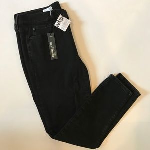 NWT GAP 1969 black legging jean size 30s